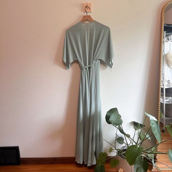 Reformation Winslow Wrap Midi Dress Size XS - Picture 7 of 9